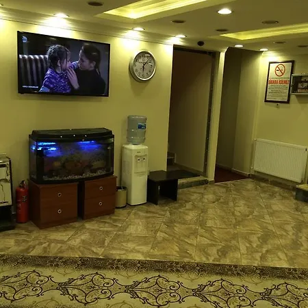 Hotel Paradise Lost 3*